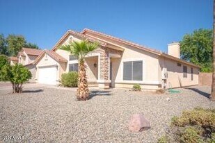 1066 E Bart St in Gilbert, AZ - Building Photo