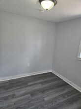 5906 Hillsboro St in Houston, TX - Foto de edificio - Building Photo