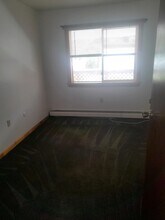 113 Raylinsky Rd in Ballston Lake, NY - Building Photo - Building Photo