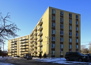 Beachcrest Apartments in Cleveland, OH - Building Photo - Building Photo