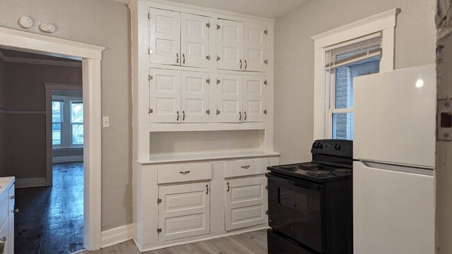 536 Holbrook St, Unit 1 in Detroit, MI - Building Photo - Building Photo