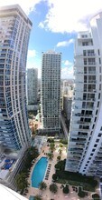 1060 Brickell Ave-Unit -3015M in Miami, FL - Building Photo - Building Photo