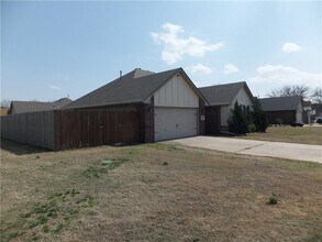 320 Jack Perry Dr in Centerton, AR - Building Photo - Building Photo