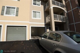 6386 Emerald Dunes Dr-Unit -202 in West Palm Beach, FL - Building Photo - Building Photo