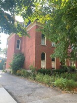 68 Prospect Ave in Buffalo, NY - Building Photo