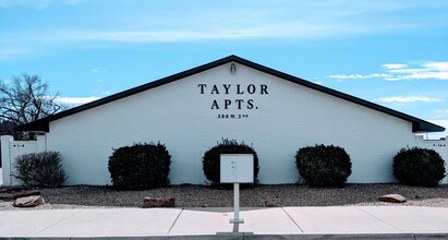 Taylor Apartments in Idalou, TX - Foto de edificio - Building Photo