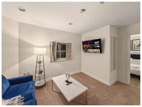 250 S 17th St, Unit SI ID1285556P in Philadelphia, PA - Building Photo - Building Photo