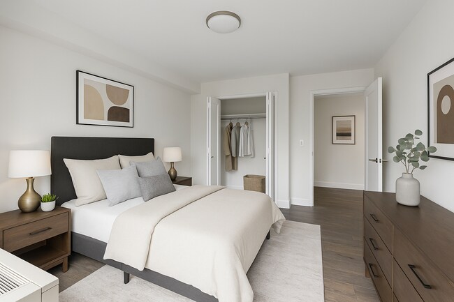 450 E 78th St, Unit 4H in New York, NY - Building Photo - Building Photo