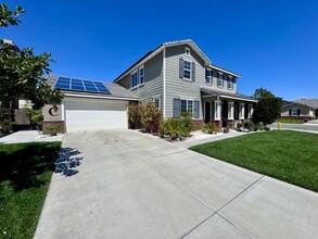 28451 Nautical Cir in Menifee, CA - Building Photo - Building Photo