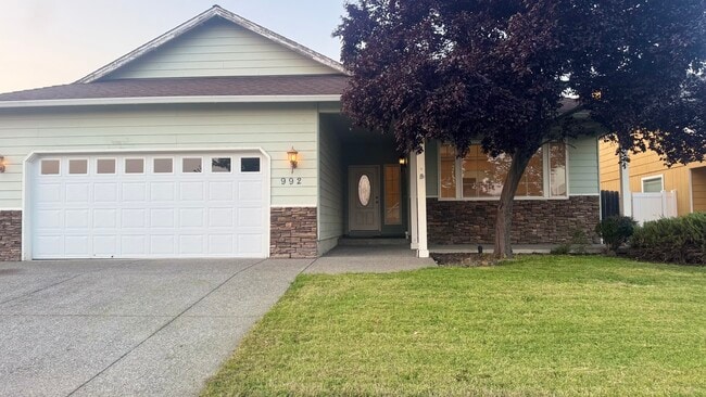 property at 992 Heather Way
