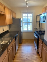 14 Schley St, Unit 2 in Clinton, MA - Foto de edificio - Building Photo