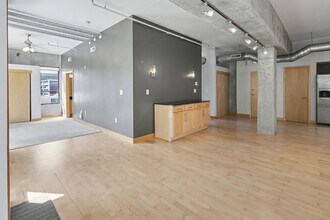 119 SW 4th St in Des Moines, IA - Building Photo - Building Photo