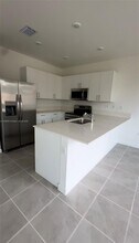 1323 SE 7th Ter in Homestead, FL - Building Photo - Building Photo