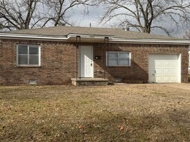 1416 N Oklahoma Ave in Shawnee, OK - Building Photo