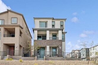 1474 Whistling Kite St in Las Vegas, NV - Building Photo - Building Photo