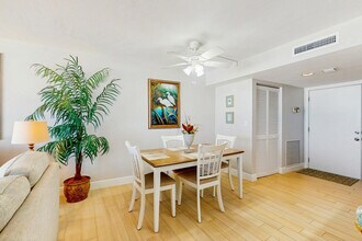 26300 Hickory Blvd in Bonita Springs, FL - Building Photo - Building Photo