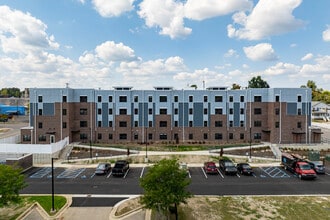 The Blackstone in Jackson, MI - Building Photo - Building Photo