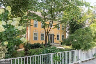 3224 Cleveland Ave NW in Washington, DC - Building Photo - Building Photo