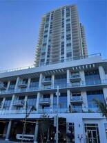 301 1st St S in St. Petersburg, FL - Building Photo