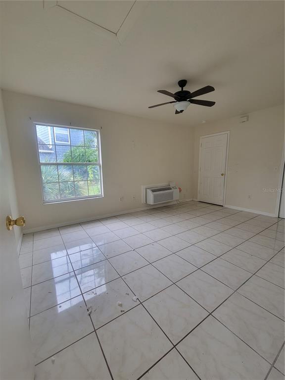 445 Caribbean Dr in Davenport, FL - Building Photo - Building Photo