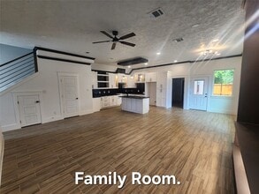 1313 Gary Ave in Pasadena, TX - Building Photo - Building Photo