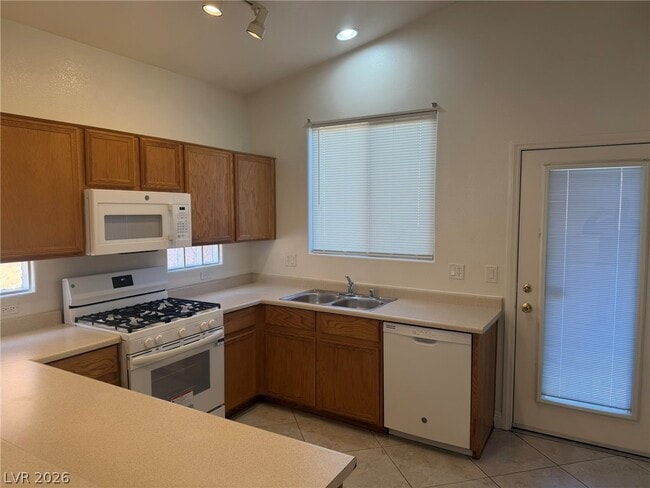 9304 Long Grove Ave in Las Vegas, NV - Building Photo - Building Photo