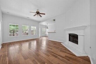 279 Adobe Terrace S in Montgomery, TX - Building Photo - Building Photo