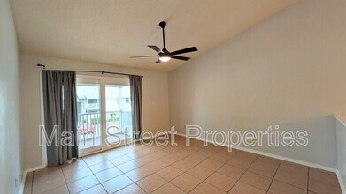 7171 N 9th Ave in Pensacola, FL - Foto de edificio - Building Photo