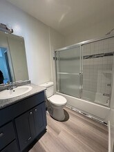 5453 Lemon Grove Ave, Unit 202 in Los Angeles, CA - Building Photo - Building Photo