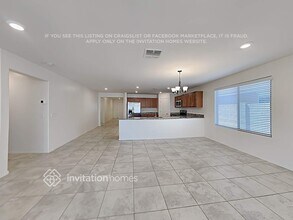 17144 W Pinnacle Vista Dr in Surprise, AZ - Foto de edificio - Building Photo