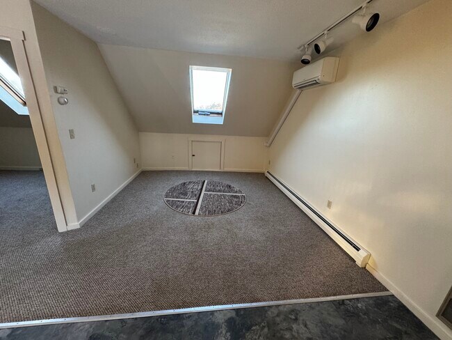 1268 Meadow Rd in Bowdoin, ME - Building Photo - Building Photo