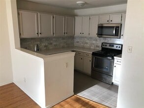 6108 Abrams Rd in Dallas, TX - Building Photo - Building Photo