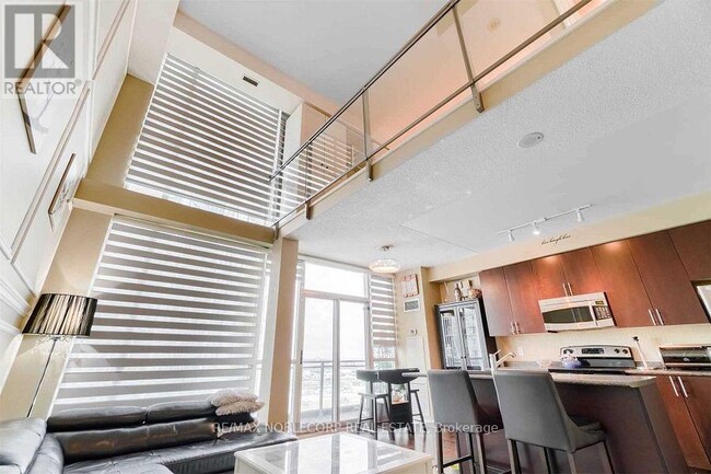223-2223 Webb Dr