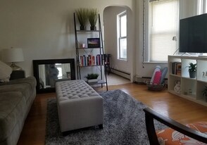 25 Ibbetson St, Unit 1 in Somerville, MA - Building Photo