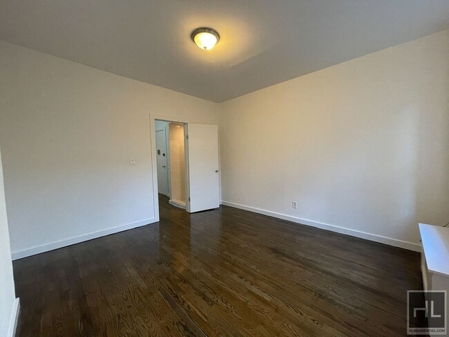 property at 165 E 87th St