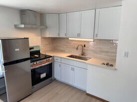 969 Gail Ave in Neenah, WI - Building Photo