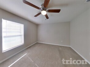 9268 Gibralter St in Spring Hill, FL - Building Photo - Building Photo