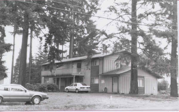 16930 SW Upper Boones Ferry Rd in Portland, OR - Foto de edificio - Building Photo