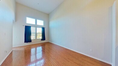 12688 Chapman Ave in Garden Grove, CA - Foto de edificio - Building Photo