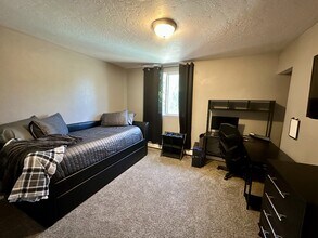 950 Northern Way, Unit 30 in Grand Junction, CO - Building Photo - Building Photo