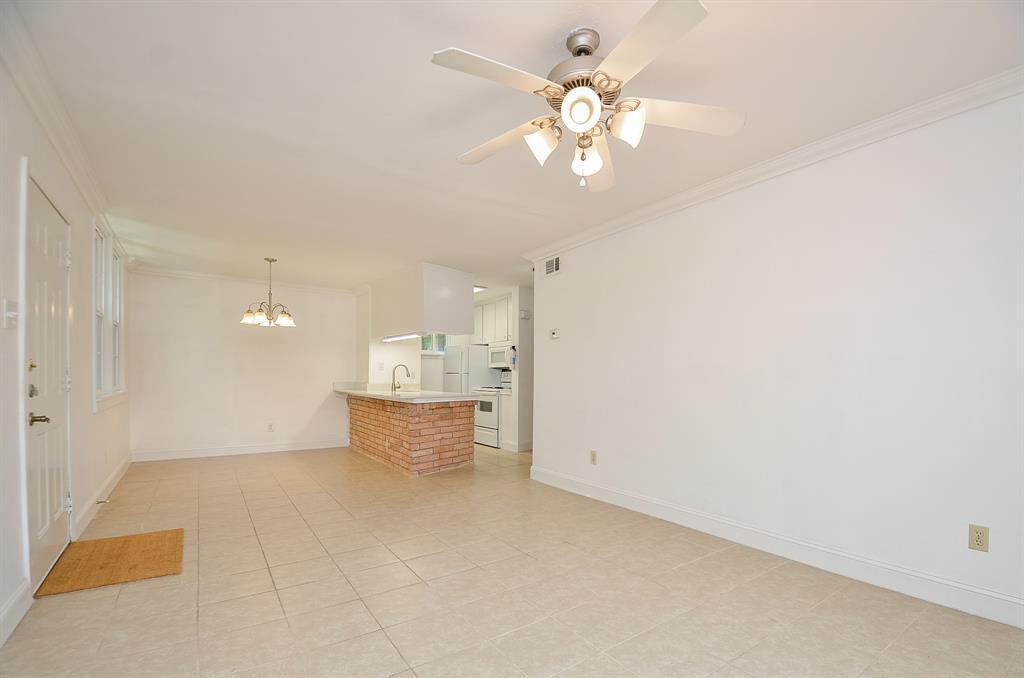 8810 Ilona Ln in Houston, TX - Building Photo