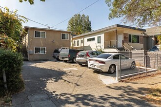 1614 63rd St in Berkeley, CA - Building Photo - Building Photo