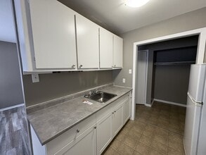 2 Reading Crescent in Saint John, NB - Building Photo - Building Photo