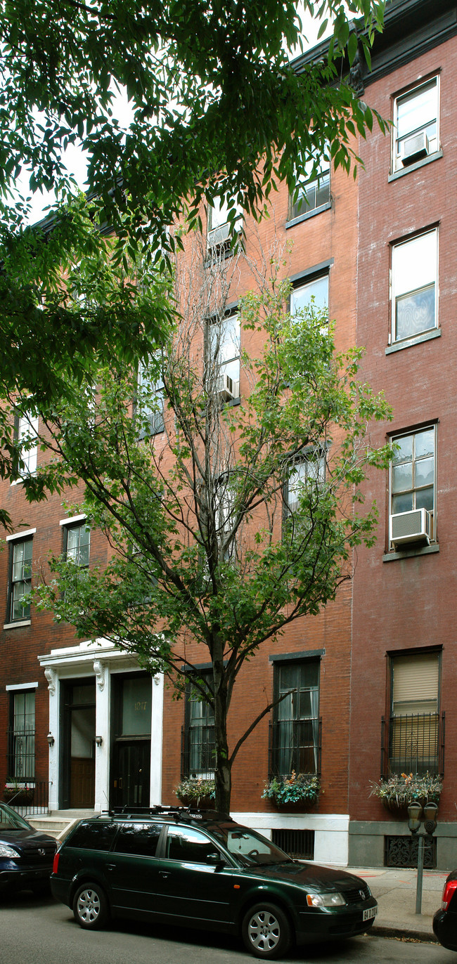 1BR in a 2BR apt. in Philadelphia, PA - Building Photo - Building Photo