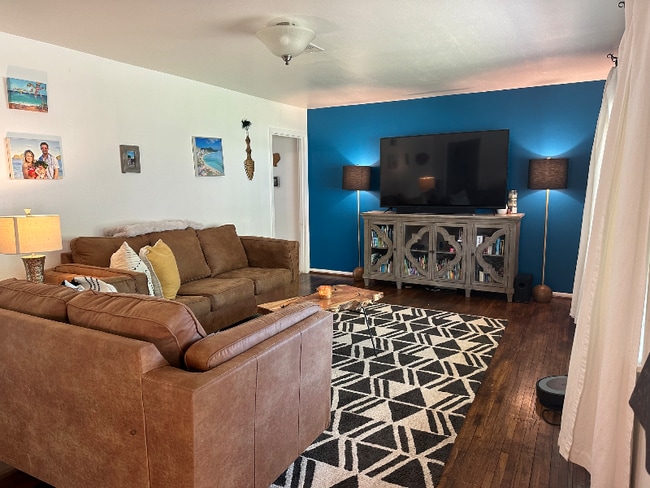 property at 5437 Santa Barbara Ave