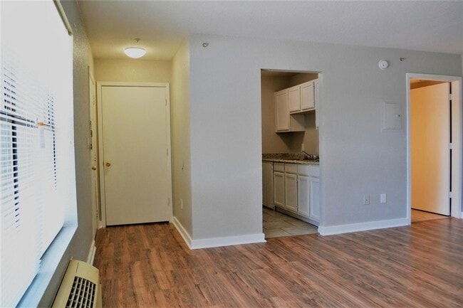property at 701 W Sycamore St