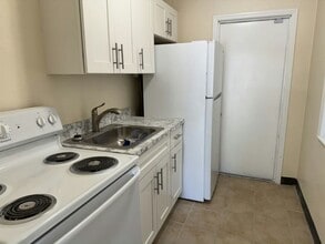 11 E Main St in Mount Dora, FL - Building Photo - Building Photo