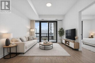 720 Whitlock Ave in Milton, ON - Building Photo - Building Photo