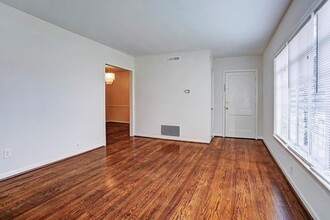 2535 Shakespeare St in Houston, TX - Building Photo - Building Photo