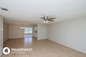 2146 Sandalwood Dr, Unit 2 in Melbourne, FL - Foto de edificio - Building Photo